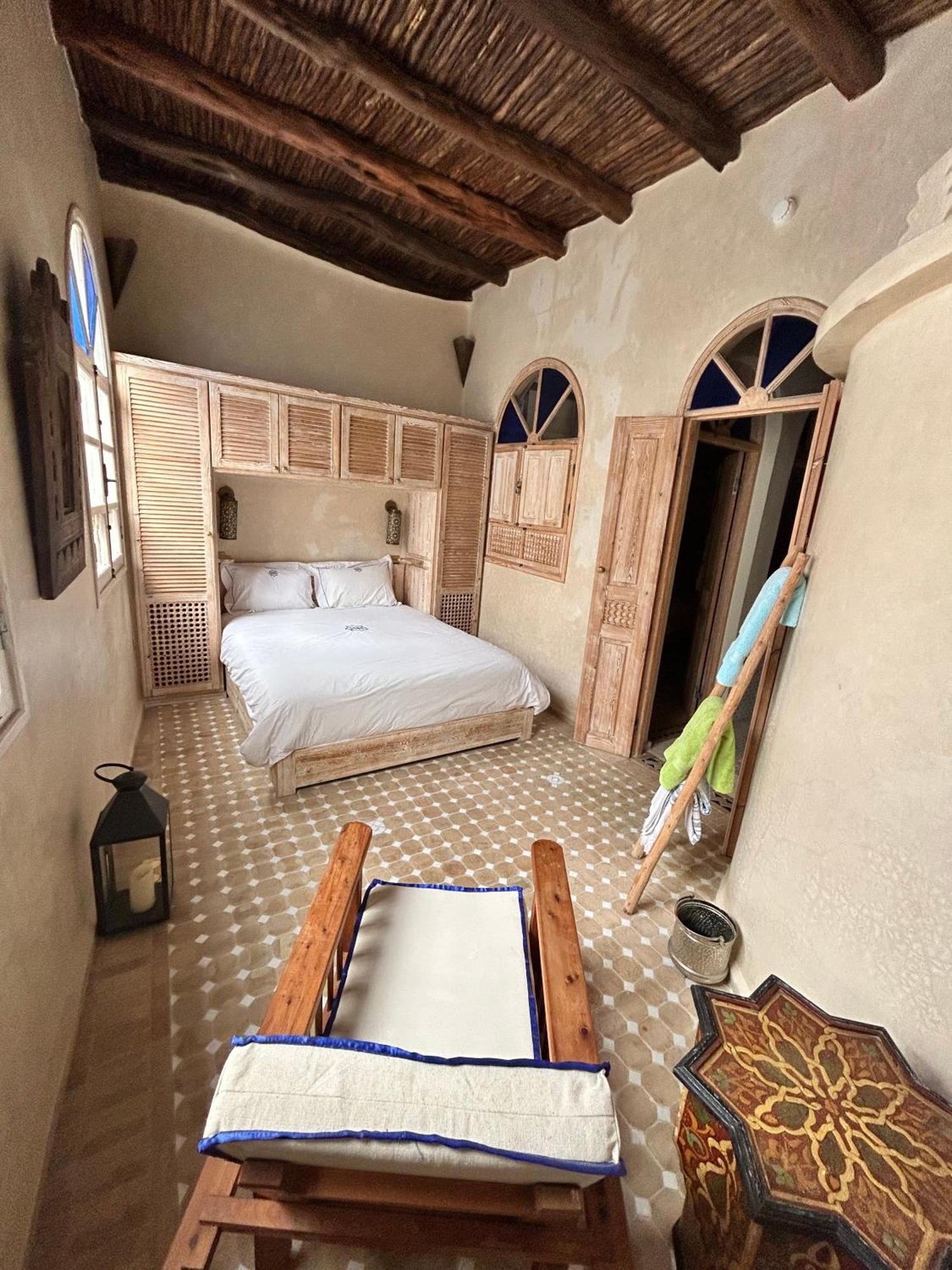 Beau Riad En Medina, Lumineux Et Avec Terrasse Privee Sur Mer エッサウィラ エクステリア 写真